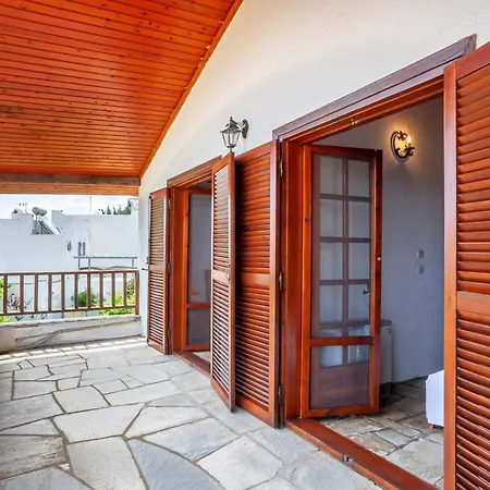 Case de vacanță Coastal Rustic House